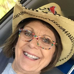 Meet your Posher, Debbie